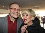 Oud Loosdrecht, 11 Maart 2010
Receptie t.g.v. 50 jaar artiest zijn van Anneke Gronloh
Anneke Gronloh met Rob de Nijs
Foto Peter Smulders BV