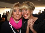 Oud Loosdrecht, 11 Maart 2010
Receptie t.g.v. 50 jaar artiest zijn van Anneke Gronloh
Anneke Gronloh met Willeke Alberti
Foto Peter Smulders BV