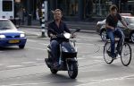 Amsterdam 8 augustus 2009
Bas Smit op zijn scooter
Peter Smulders bv