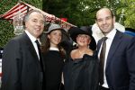 Breukelen 17 juni 2009
Haringparty op Neijenrode. Benno en Kitty leeser met dochter
Peter Smulders bv