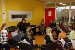 Almere 4 februari 2010
Brandi van popstars geeft zangles op school in Almere.
Peter Smulders bv