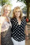 Amsterdam 6 augustus 2009
Premiere circus Stiletto in Carre. Cilly Dartell met schoondochter
Peter Smulders bv