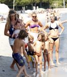 Saint Tropez 31 juli 2009
Danielle Overgaag Oerlemans met dochter Kate  Thijmen Fiene en benjamin op vakantie op saint Tropez.
Peter Smulders bv