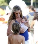 Saint Tropez 31 juli 2009
Danielle Overgaag Oerlemans met dochter Kate  Thijmen Fiene en benjamin op vakantie op saint Tropez.
Peter Smulders bv