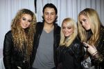 Uitgeest 18 januari 2010
Nieuwjaars feest van Henk Geels in Bobs Party saloon. Djumbo met Danny Froger
Peter Smulders bv