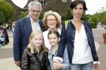Kaatsheuvel 2 augustus 2009
Premiere show in de efteling. Ed v Tijn met vrouw en kleinkinderen
Peter Smulders bv