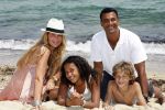 Sant Tropez 27 juni 2009
Ruud Estelle Joelle en Maxim Gullit op vakantie in St Tropez.
Peter Smulders bv