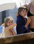 Saint Tropez 31 juli 2009
Danielle Overgaag Oerlemans met dochter Kate  Thijmen Fiene en benjamin op vakantie op saint Tropez.
Peter Smulders bv