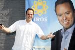 Hilversum 30 juni 2009
Feestje bij de Tros ivm record aantal leden van ruim 450.000. Frans Bauer
Peter Smuldrs bv