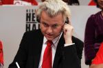 Hilversum 21 januari 2010
Rtl SBS en de NOS hebben samen een tv programma en aktie in elkaar gedraaid om zoveel mogelijk geld op te halen voor giro 55 ten bate van Haiti. Geert Wilders
Peter Smulders bv