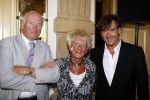 Amsterdam 30 juni 2009
Presentatie wassen beeld Madame tussaud van Gerard Joling bij het amstel hotel. Gerard met moeder en zus
Peter Smulders bv