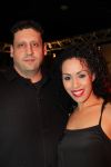 Hilversum, 3 Maart 2010 Uitreiking Gouden Harpen in Studio 22
Glennis Grace met partner Moos
Foto Peter Smulders BV