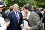 Breukelen 17 juni 2009
Haringparty op Neijenrode. Pieter v Vollenhoven met Guido den Aantrekker
Peter Smulders bv