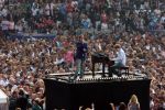 Eindhoven, 14 Juni 2009 3e Concert van Guus Meeuwis in het PSV stadion
Uitgenodigd door Autolichtstad BV
Met een gastoptreden van Marco Borsato
Foto Peter Smulders BV