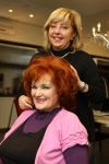 Amstelveen, 11 Januari 2010
Imca Marina bij haar vaste kapper Ri v Vliet van kapsalon Hairblitz