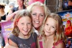 Amsterdam 4 juli 2009
Premiere van Mega Mindy in Tuschinski. Jacqueline de Bruijn met kinderen
Peter Smulders bv