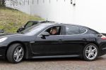 Naarden 18 maart 2010
Surprise feestje voor ivo niehe ivm 35 jaar werken voor de tros bij het arsenaal. Jan des Bouvrie in Porsche Panamera
Peter Smulders bv