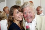 Amsterdam 25 juni 2009
Opening galerie van Josine v Dalsum. Josine kwam in rolstoel en was erg emotioneel. Haar man John v d Rest deed het woord. John met zijn schoondochter
Peter Smulders bv