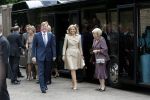 Apeldoorn 6 juni 2009
De koninklijke familie bezoekt paleis het Loo een maand na de aanslag. Koningin Beatrix met Prins Willem Alexander en Prinses Maxima
Peter Smulders bv