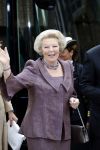 Apeldoorn 6 juni 2009
De koninklijke familie bezoekt paleis het Loo een maand na de aanslag. Koningin Beatrix
Peter Smulders bv