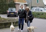 Huizen 13 maart 2010
Jeroen Rietbergen en Linda de Mol met de honden van Linda 
Peter Smulders bv