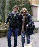 Huizen 13 maart 2010
Jeroen Rietbergen en Linda de Mol met de honden van Linda 
Peter Smulders bv