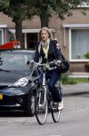 Volendam 5 juni 2009
Liza Plat de vermeende nieuwe vriendin van Jan Smit woont in het huis van haar ouders . Wim Vischer haar ex is op bzoek om hun zoontje op te halen.
Peter Smulders bv