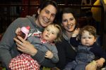 Hoofddorp 3 februari 2010
Presentatie romper tbv stop kindermisbruik bij happy kids in hoofddorp. Lodewijk Hoekstra met vrouw en kinderen
Peter Smulders bv