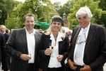 Breukelen 17 juni 2009
Haringparty op Neijenrode. Marc en janneke Brouwers met Cor v Zadelhoff
Peter Smulders bv