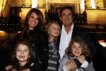 Amsterdam 14 januari 2010
Marc en Leontine Borsato bij voorstelling mama mia in carre met hun kinderen Jada Senna en Luca.
Peter Smulders bv
