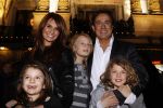 Amsterdam 14 januari 2010
Marc en Leontine Borsato bij voorstelling mama mia in carre met hun kinderen Jada Senna en Luca.
Peter Smulders bv