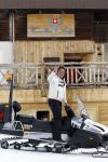 Blatten 23 februari 2010
Marco en Leontien Borsato op skivakantie met hun kinderen Luca Senna en Jada. Ook Armando Vanessa en Chiara Borsato zijn erbij . Moeder Mary was er ook bij.
Peter Smulders bv