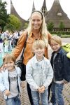 Kaatsheuvel 2 augustus 2009
Premiere show in de efteling. Mariska Bauer met Jan Christiaan en Frans jr
Peter Smulders bv