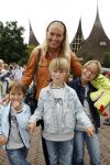 Kaatsheuvel 2 augustus 2009
Premiere show in de efteling. Mariska Bauer met Jan Christiaan en Frans jr
Peter Smulders bv
