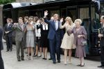 Apeldoorn 6 juni 2009
De koninklijke familie bezoekt paleis het Loo een maand na de aanslag. Koningin Beatrix Maxima Prins Willem Alexander Prins Constantijn Prinses Laurentien Prinses Mabel Pieter v Vollenhoven Prins Maurits Prinses Marilene Prins Floris Prinses Annette Prins Bernhard jr Prinses Anita en Prins Pieter Christiaan
Peter Smulders bv