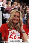 Hilversum 21 januari 2010
Rtl SBS en de NOS hebben samen een tv programma en aktie in elkaar gedraaid om zoveel mogelijk geld op te halen voor giro 55 ten bate van Haiti. Natasja Froger
Peter Smulders bv