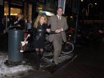 Amsterdam 15 januari 2010
Patricia Paay en haar zus Yvonne Keeley worden door taxi chauffeur opgehaald bij haar nieuwe huis om naar de studio te gaan.
Peter Smulders bv
