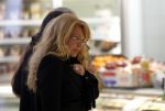 Amsterdam 20 januari 2010
Patricia Paay doet met bril boodschappen op de cornelis schuytstraat.
Peter Smulders bv