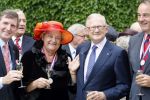 Breukelen 17 juni 2009
Haringparty op Neijenrode. Pieter v Vollenhoven met Erica Terpstra
Peter Smulders bv