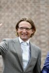 Apeldoorn 6 juni 2009
De koninklijke familie bezoekt paleis het Loo een maand na de aanslag. Prins Floris Prinses Annette en Prins Bernhard jr
Peter Smulders bv