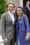 Apeldoorn 6 juni 2009
De koninklijke familie bezoekt paleis het Loo een maand na de aanslag. Prins Floris Prinses Annette en Prins Bernhard jr
Peter Smulders bv