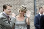 Apeldoorn 6 juni 2009
De koninklijke familie bezoekt paleis het loo een maand na de aanslag. Prinses laurentien en Prins Constantijn
Peter Smulders bv