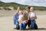 Wassenaar 20 juli 2009
Fotouurtje met Prins Willem Alexander, Prinses Maxima, Prinses Amalia, Prinses Alexia en Prinses Ariane op het strand van Wassenaar