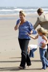 Wassenaar 20 juli 2009
Fotouurtje met Prins Willem Alexander, Prinses Maxima, Prinses Amalia, Prinses Alexia en Prinses Ariane op het strand van Wassenaar