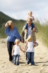 Wassenaar 20 juli 2009
Fotouurtje met Prins Willem Alexander, Prinses Maxima, Prinses Amalia, Prinses Alexia en Prinses Ariane op het strand van Wassenaar