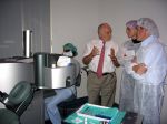 Zurich, 27 November 2006
Prof. Dr. Med Dr. Theo Seiler, wereldberoemd oogspecialist in gesprek met Nederlands oogchirurg Dr. Piet Meurs uit Eindhoven
