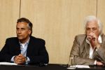 Amsterdam 1 juli 2009
Robert Schoemacher en zijn vader Matthijs tijdens persconferentie in het hilton hotel waar ze bekendmaken dat de familie Malenstein van de Bergmann kliniek 
hun kliniek overgenomen heeft.  Wel blijven ze werken voor hen.
Peter Smulders bv