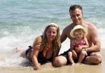 Sant Tropez 7 augustus 2009
Robert Claudia en Olivia Schoemacher op vakantie in sant Tropez.
Peter Smulders bv