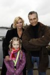 Harderwijk 20 maart 2010
Premiere show in het dolfinarium. Robert Schoemacher met zij vrouw Claudia vriendin Anja en Kinderen Moos Livia en Andjelica
Peter Smulders bv