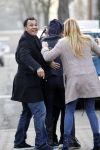 Amsterdam 20 januari 2010
Ruud en estelle Gullit met een vriend van hen uit Los Angeles. Danielle Overgaag kwam hem de hand schudden terwijl leco haar haren aan het verven was. Ruud en estelle proberen haar te verbergen voor de fotograaf.
Peter Smulders bv